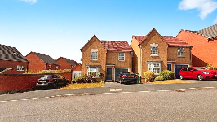 3 Bedroom Detached House To Rent In Ellington Road, NG5