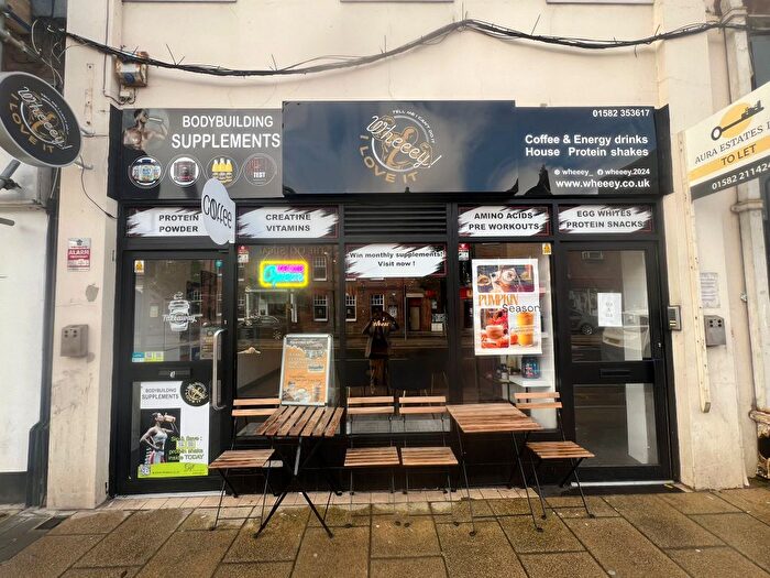 1 Bedroom Terraced House To Rent In High Street North, Dunstable, LU6