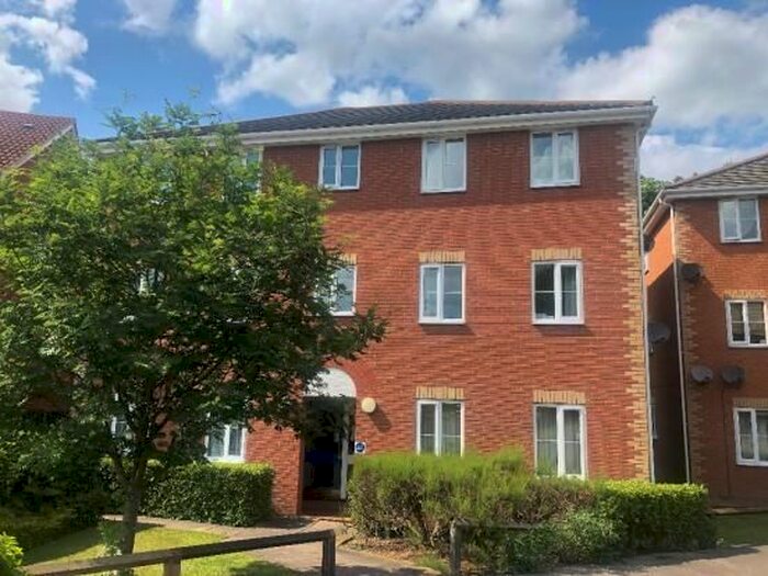 1 Bedroom Flat To Rent In Finbars Walk, Ipswich, IP4