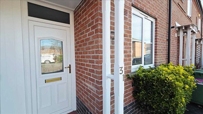 3 Bedroom Mews To Rent In Lyndale Court, Winsford, CW7