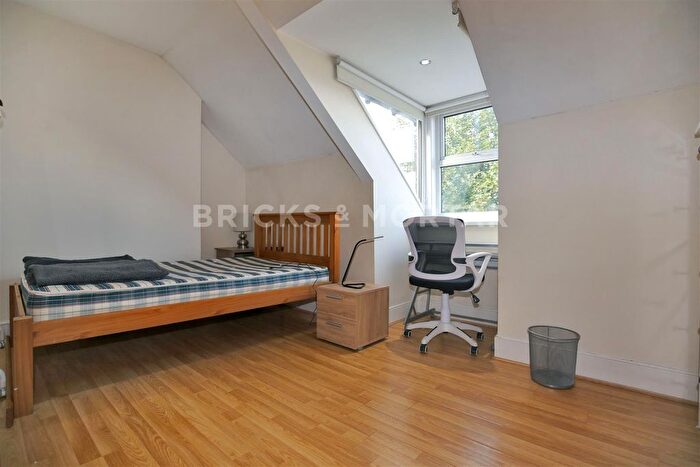 3 Bedroom Flat To Rent In Osborne Road, Jesmond, Newcastle Upon Tyne, NE2