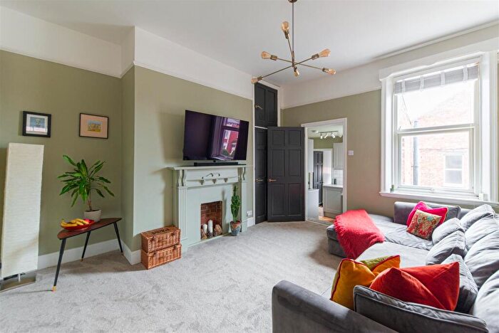 3 Bedroom Flat To Rent In Addycombe Terrace, Heaton, Newcastle Upon Tyne, NE6