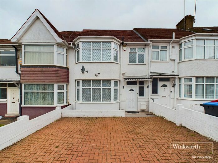 4 Bedroom Terraced House To Rent In Evelyn Avenue, London, NW9