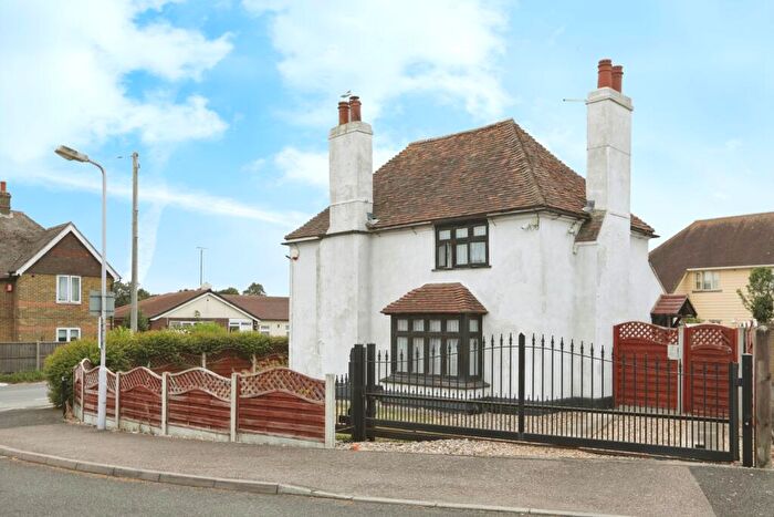 2 Bedroom Detached House For Sale In Keycol Hill, Bobbing, Sittingbourne, Kent, ME9