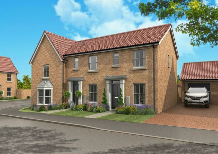 2 Bedroom End Of Terrace House For Sale In St. Johns Park, Bungay, NR35