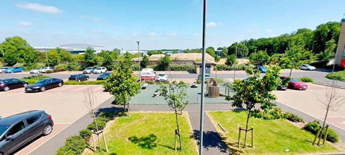 2 Bedroom Flat To Rent In Peregrine Close, Hemel Hempstead, HP2