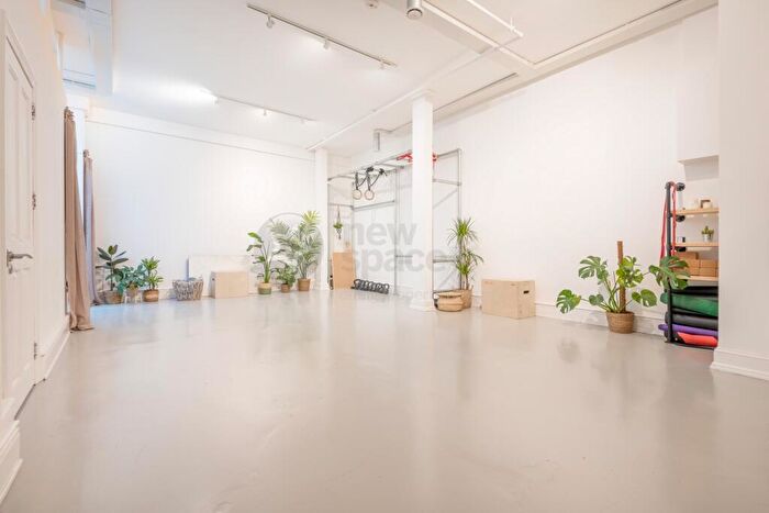 1 Bedroom Flat To Rent In Spurstowe Terrace, Hackney, E8