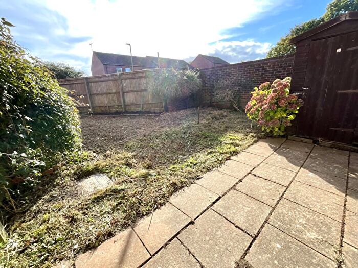 2 Bedroom Apartment To Rent In Ruskin Close, Didcot, Oxfordshire, OX11