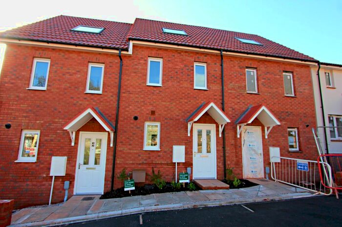 3 Bedroom Terraced House To Rent In Luscombe Close, Paignton, TQ3