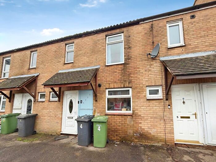 3 Bedroom Terraced House For Sale In Braybrook, Orton Goldhay, Peterborough, PE2