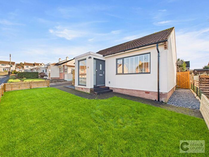 2 Bedroom Bungalow For Sale In Fairwater Close, Kingsteignton, TQ12