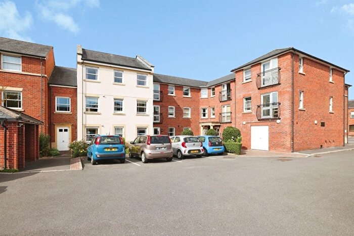 1 Bedroom Flat For Sale In New Park Street, Devizes, SN10