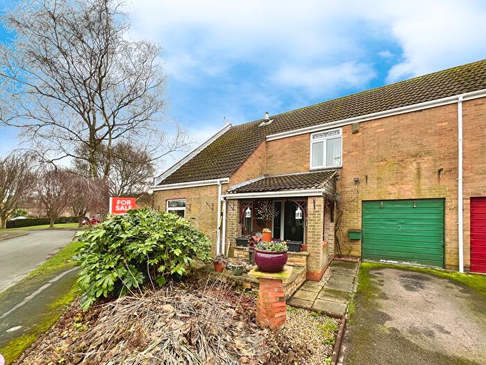 3 Bedroom End Of Terrace House For Sale In Hungate Road, Denton, Grantham, NG32