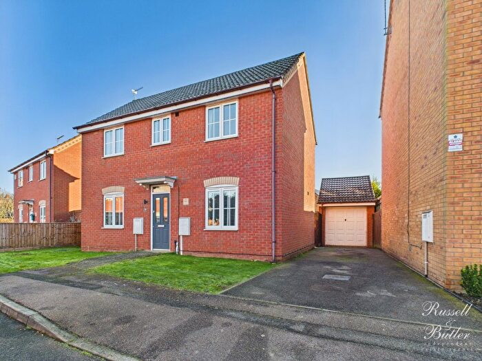 3 Bedroom Detached House For Sale In Sandy Road, Calvert, Buckingham, Buckinghamshire, MK18