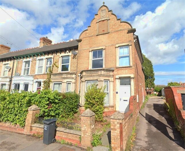 1 Bedroom Flat To Rent In St Andrews Road, Taunton, TA2