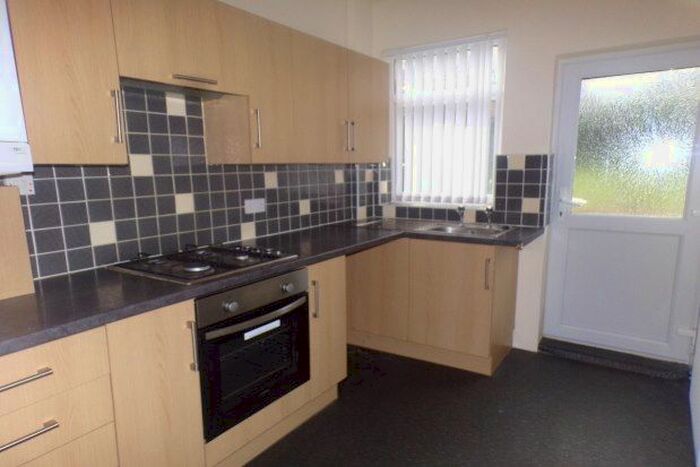 3 Bedroom Property To Rent In Kingsville Road, Wirral CH63