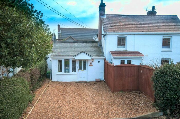 1 Bedroom Bungalow To Rent In Windmill Road, Mortimer Common, Reading, RG7