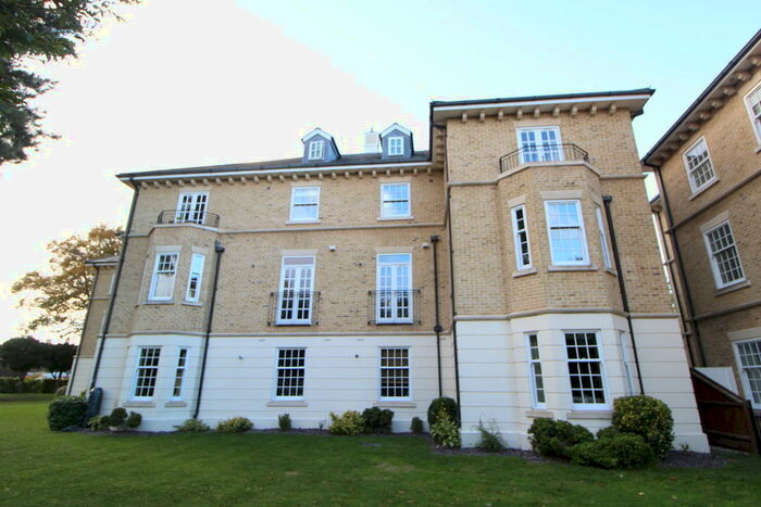 2 Bedroom Apartment To Rent In Queens Road, Colchester, CO3