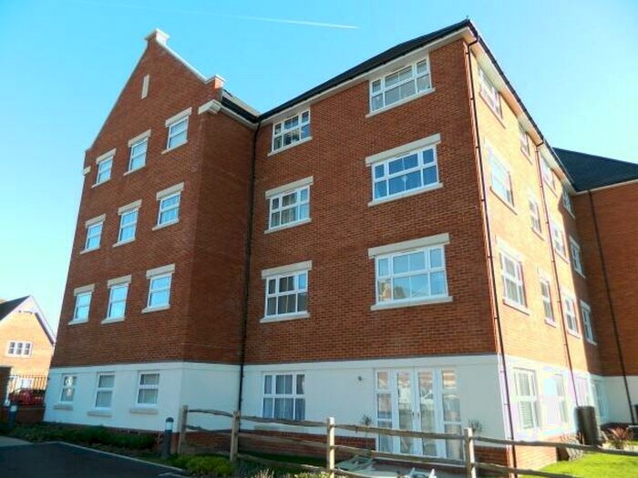 1 Bedroom Flat To Rent In The Maltings, RH12