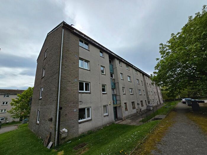 2 Bedroom Flat For Sale In Ash-Hill Drive, Cornhill, Aberdeen, AB16