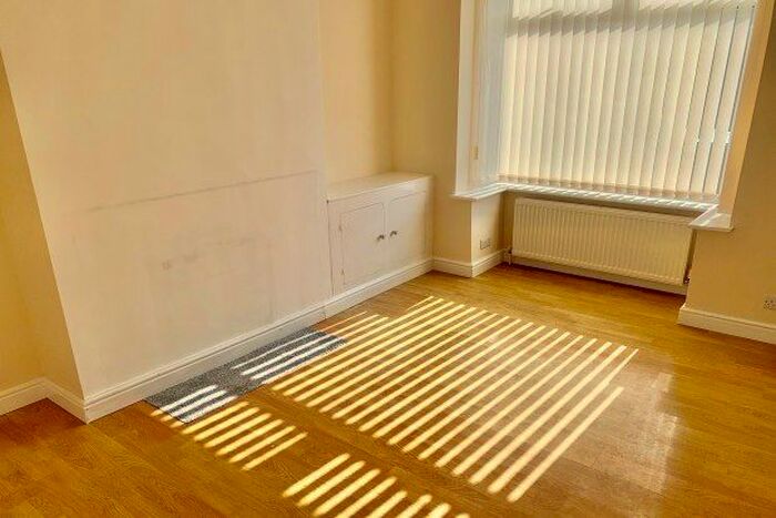 2 Bedroom Property To Rent In Tynwald Hill, Liverpool, L13