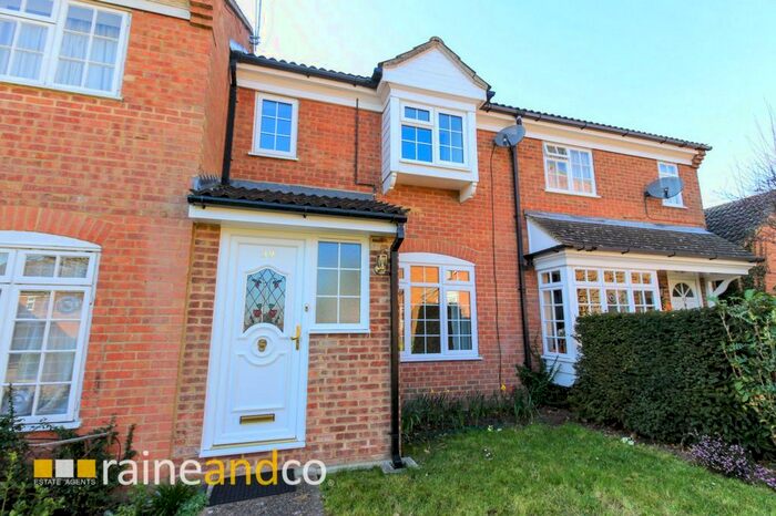 3 Bedroom Terraced House To Rent In Old School Close, Codicote SG4