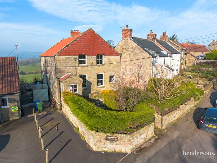 5 Bedroom Detached House For Sale In Heathlands, Egton, YO21
