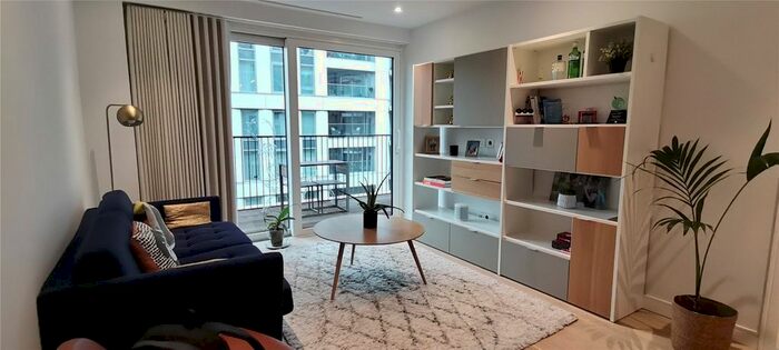 2 Bedroom Flat To Rent In Fairview House, Chelsea Creek, Chelsea, SW6