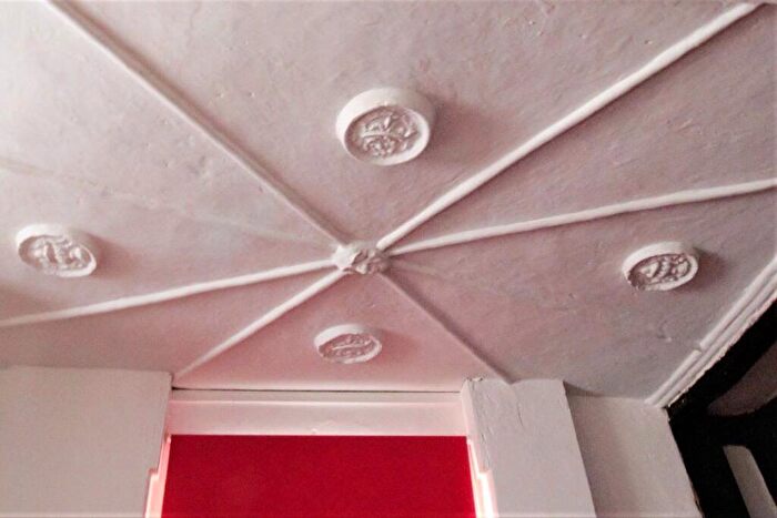 6 Bedroom House To Rent In St Alphege Lane - Ref, CT1