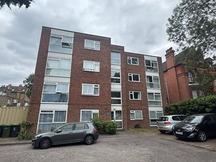 1 Bedroom Flat To Rent In Shortlands Road, BR2