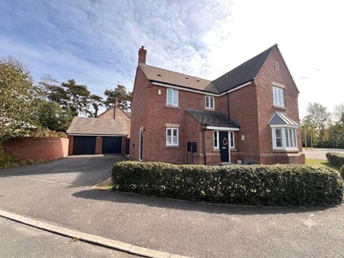 5 Bedroom Detached House For Sale In North Meadow View, St. Crispin, Northampton, NN5