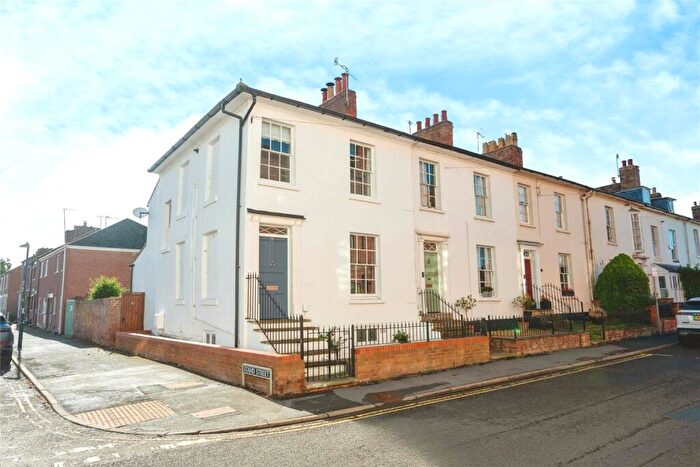4 Bedroom End Of Terrace House For Sale In Hampton Street, Warwick, Warwickshire, CV34