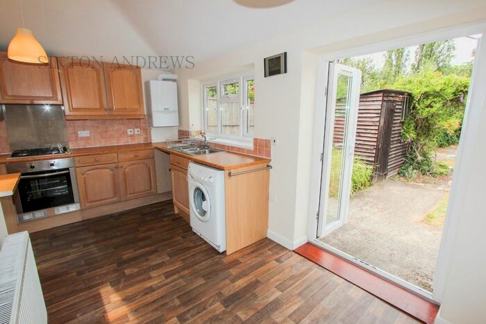 2 Bedroom Flat To Rent In Tentelow Lane, Norwood Green, UB2