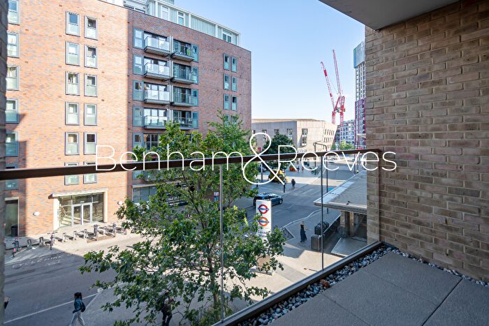 1 Bedroom Apartment To Rent In Surrey Quays Road, London, SE16