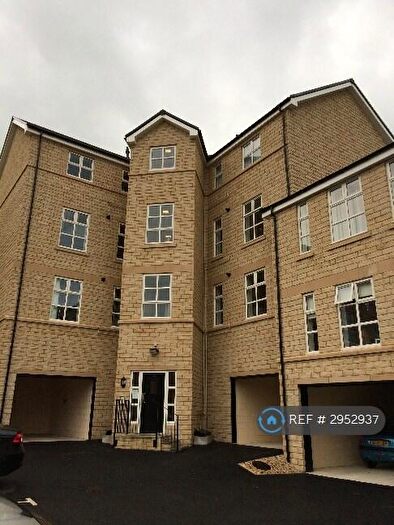 2 Bedroom Flat To Rent In Thornton, West Yorkshire, BD13