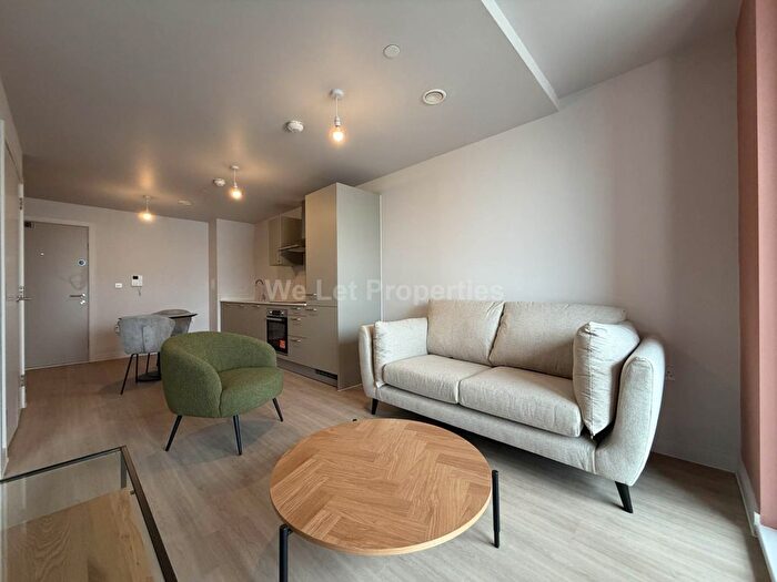 1 Bedroom Flat To Rent In Trafford Gardens, Old Trafford, M16