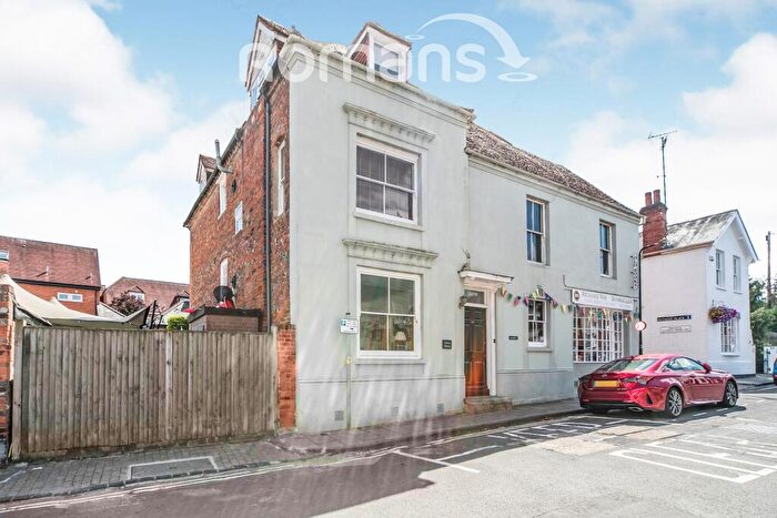 4 Bedroom Semi-Detached House To Rent In Friday Street, Henley-on-Thames, Oxfordshire, RG9