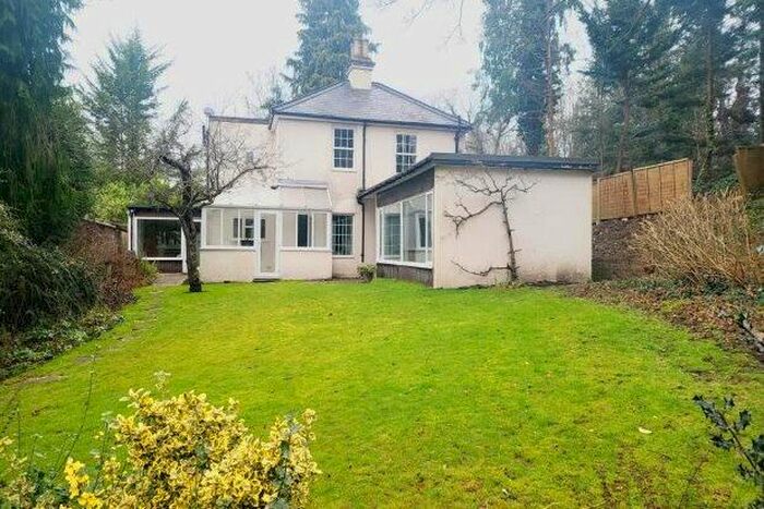 4 Bedroom Property To Rent In Hempstead Road, Watford, WD17
