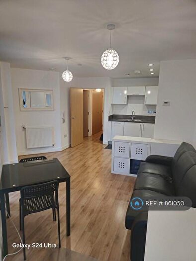 1 Bedroom Flat To Rent In Da Vinci Torre, Lewisham, London, SE13