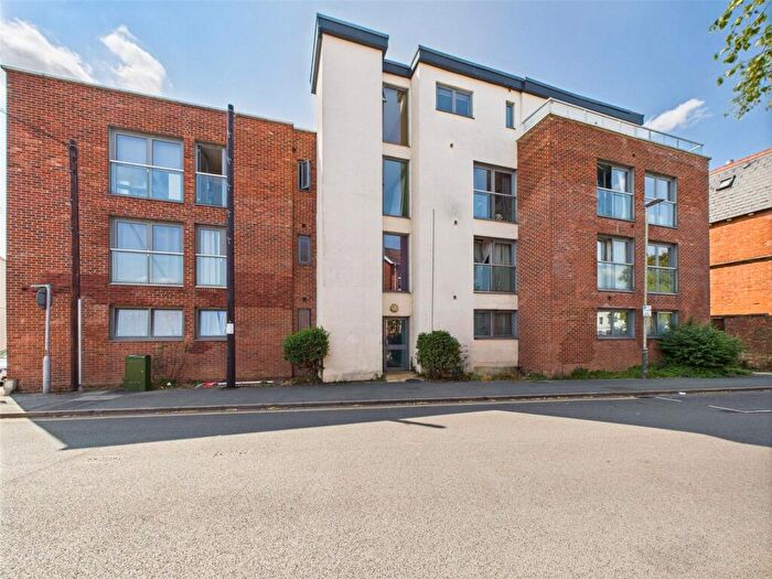 1 Bedroom Apartment For Sale In St. Pauls Road, Cheltenham, Gloucestershire, GL50