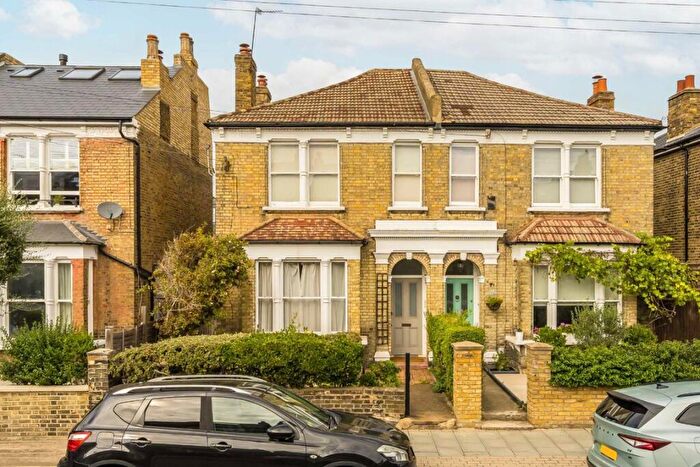 1 Bedroom Flat To Rent In Sistova Road, Balham, SW12