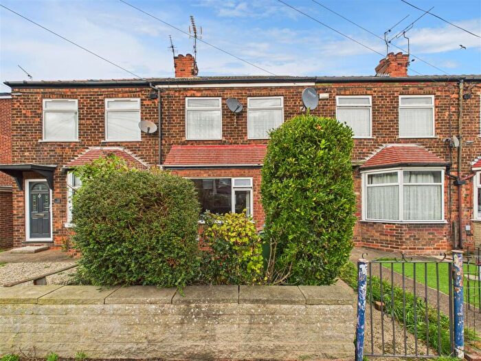 2 Bedroom Terraced House For Sale In Northfield Avenue, Hessle, HU13
