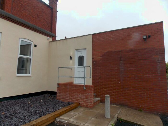 2 Bedroom Flat To Rent In Grimsby Road, Cleethorpes, DN35