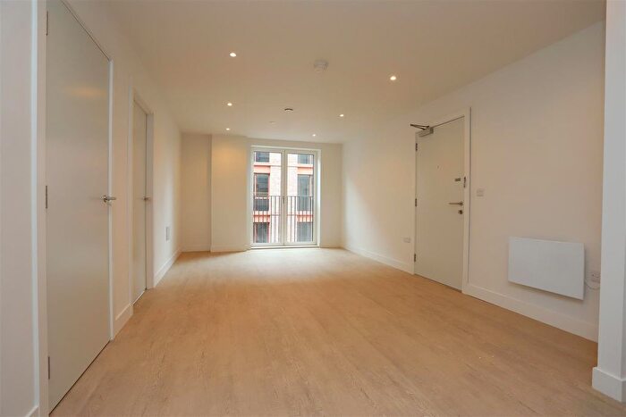 1 Bedroom Flat For Sale In Eliza Yard, Ancoats, M4