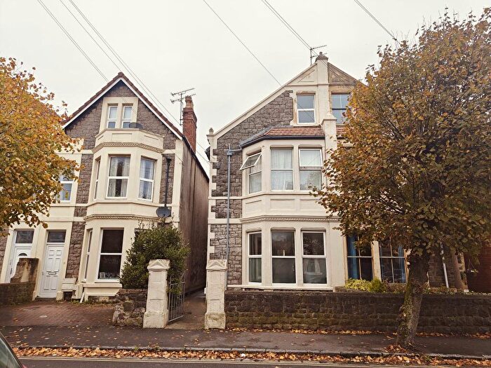 1 Bedroom Flat To Rent In Flat, Moorland Road, Weston-super-Mare, Somerset, BS23