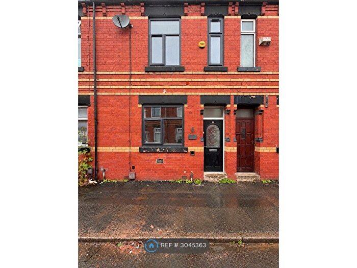 4 Bedroom Terraced House To Rent In Piercy St, Manchester, M35