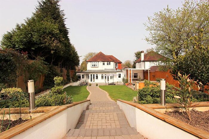 5 Bedroom Detached House For Sale In Burgh Wood, Banstead, SM7