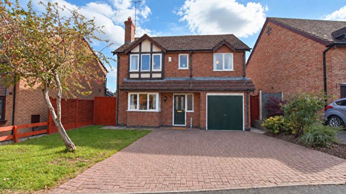 4 Bedroom Detached House For Sale In Devonia Road, Oadby, Leicester, LE2