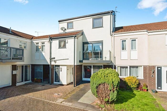 3 Bedroom Town House For Sale In Marina Village, Preston Brook, Runcorn, WA7