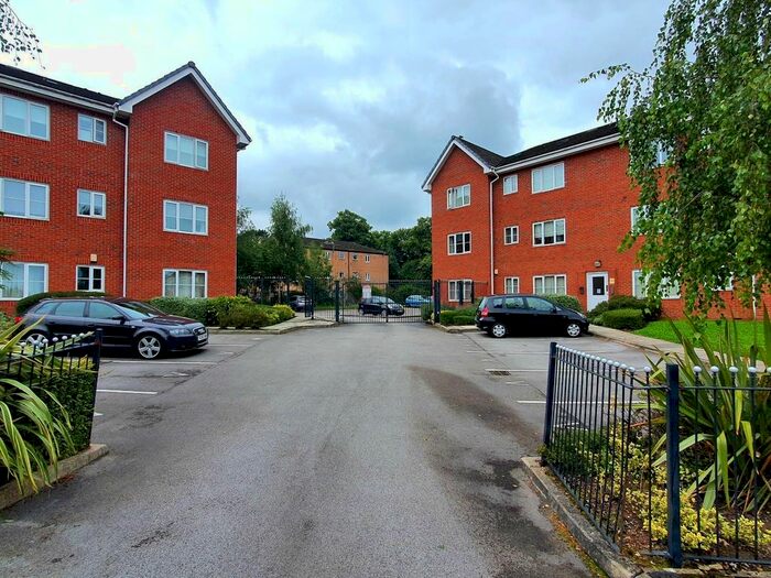 2 Bedroom Flat To Rent In Gipsey Moth Close, Timperley, Altrincham, WA15